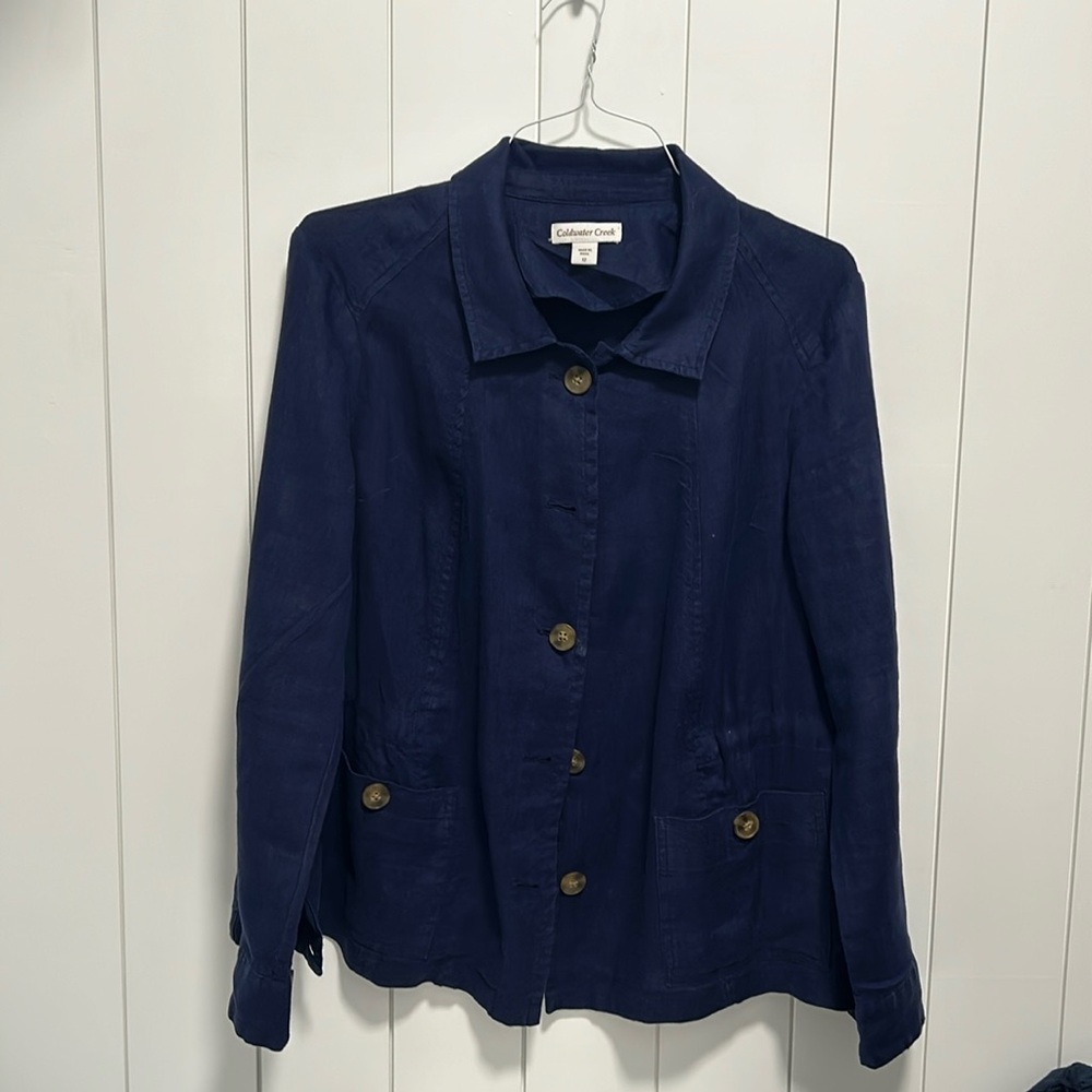 Size 12 women’s Coldwater Creek navy linen top